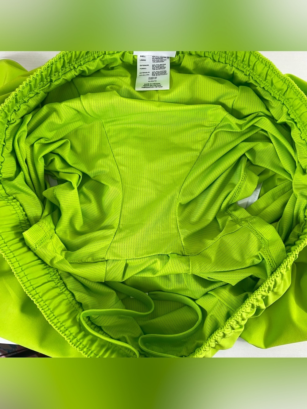 Calvin Klein Mens Trunks Shorts Size XL Swimwear Neon Green UPF 40 Lined NWT - Picture 10 of 15